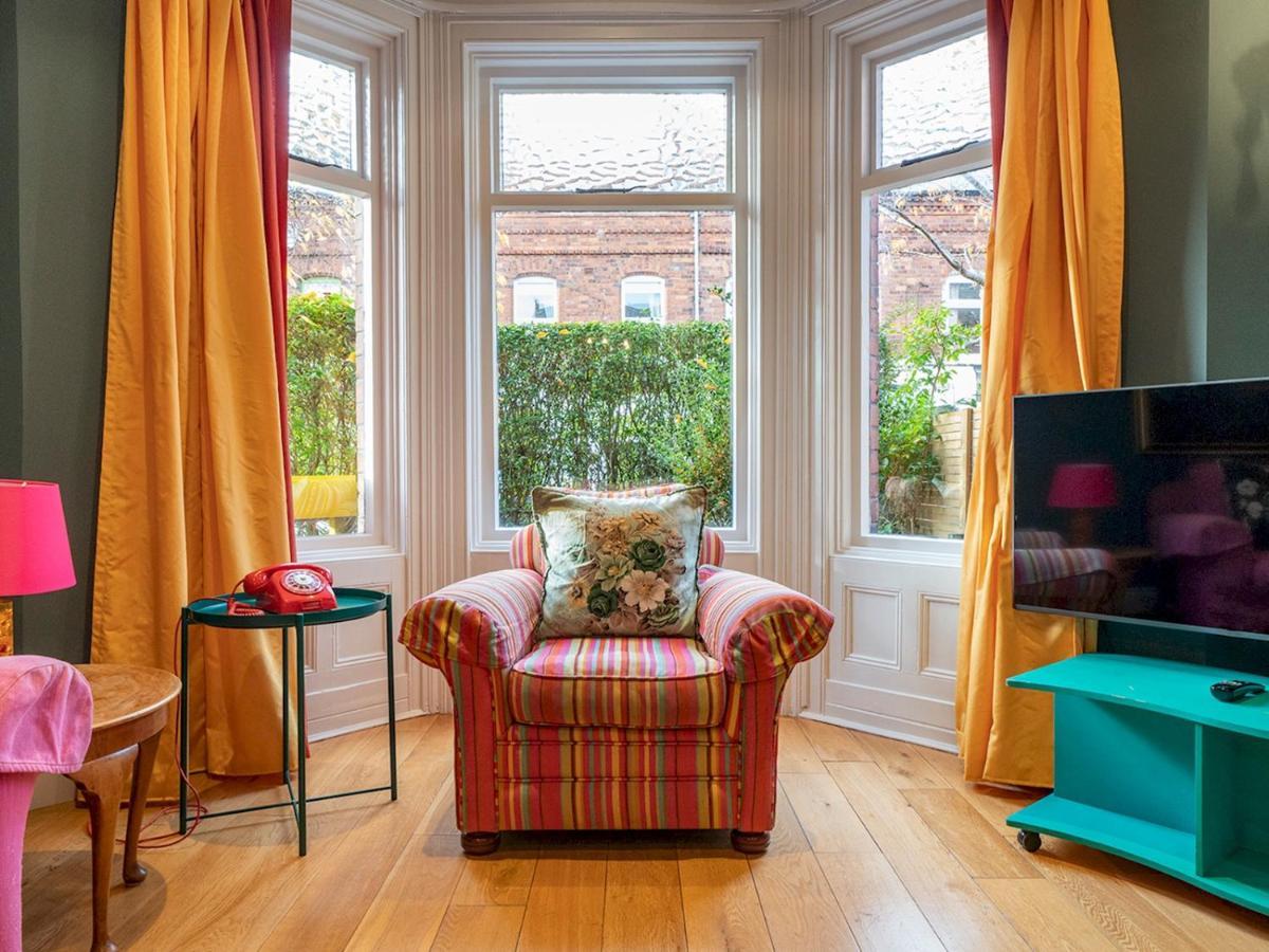 Pass The Keys Colourful, Quirky Artist-Owned 3 Bed Next To Cafes Belfast Exterior foto